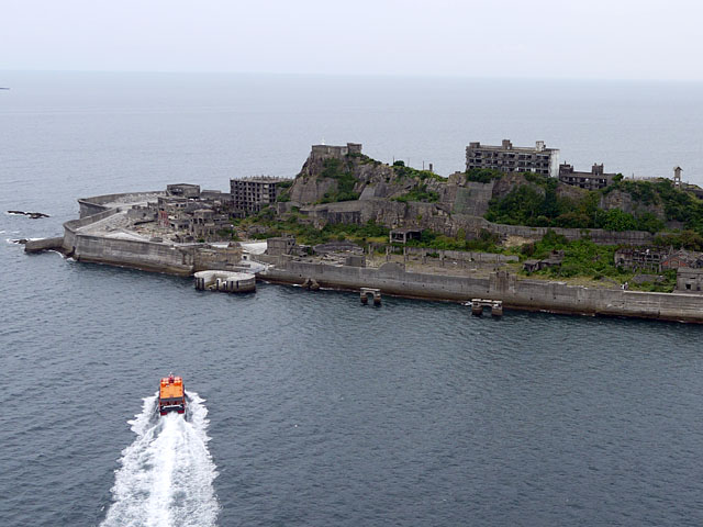 hashima tour