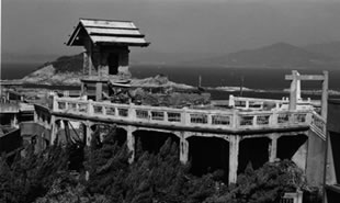 島の守り神